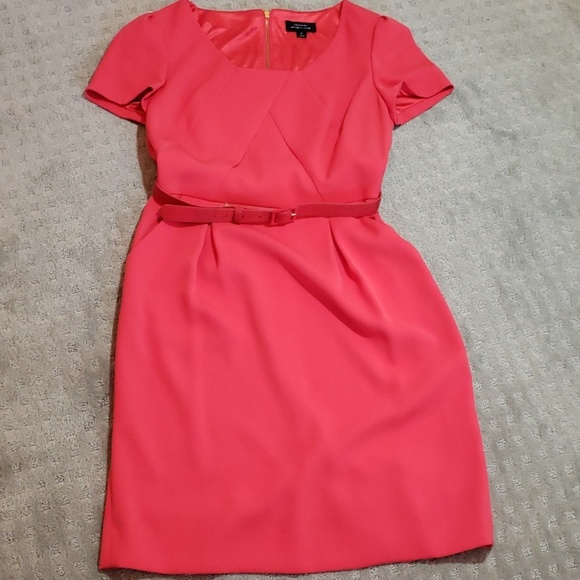 Tahari Dresses & Skirts - Tahari shift dress Sz 4